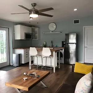 Holiday home Mid Century Modern